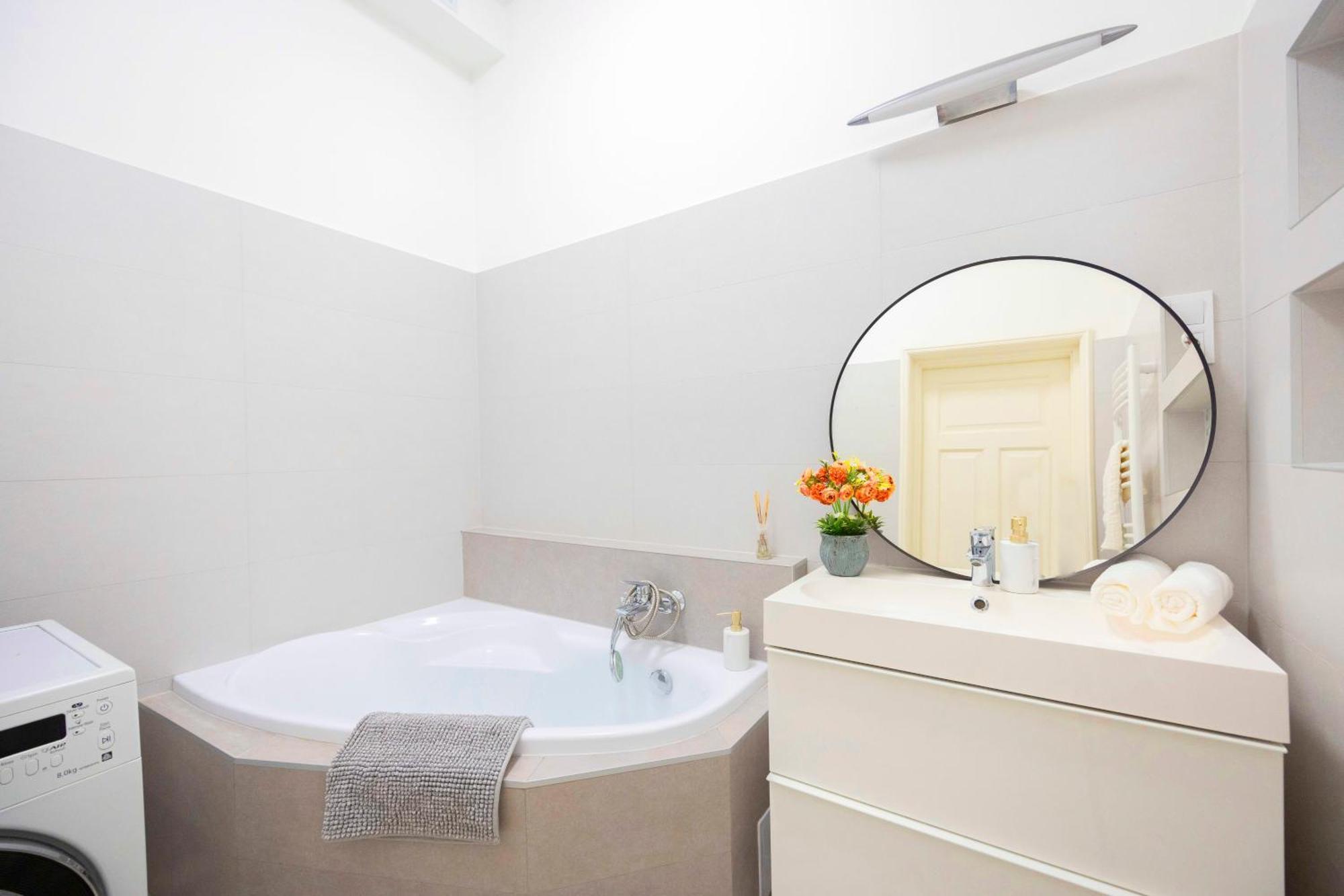 Exclusive & Spacious Central Residence W/ 4Bedrm 2Bathrm Budapesta Exterior foto
